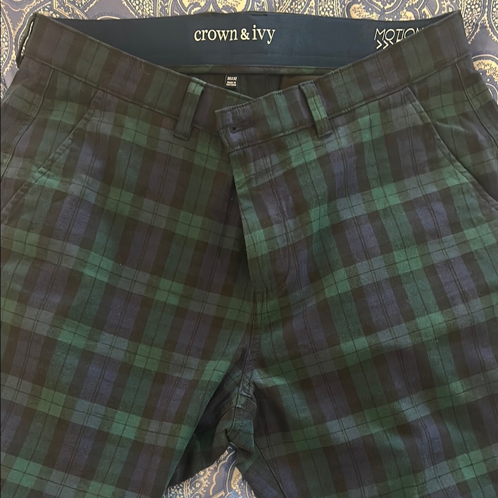 Crown & Ivy Green Black Watch Plaid Pants